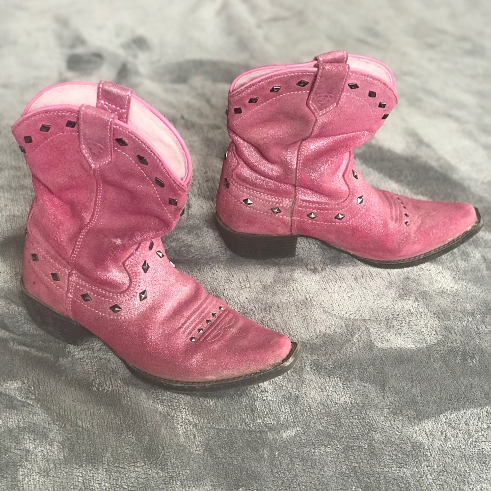 Ariat cowgirl boots